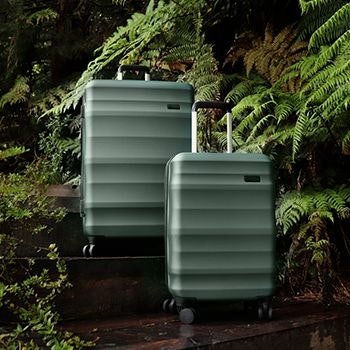 Luggage of the Month - The Explorer Luna Air 2