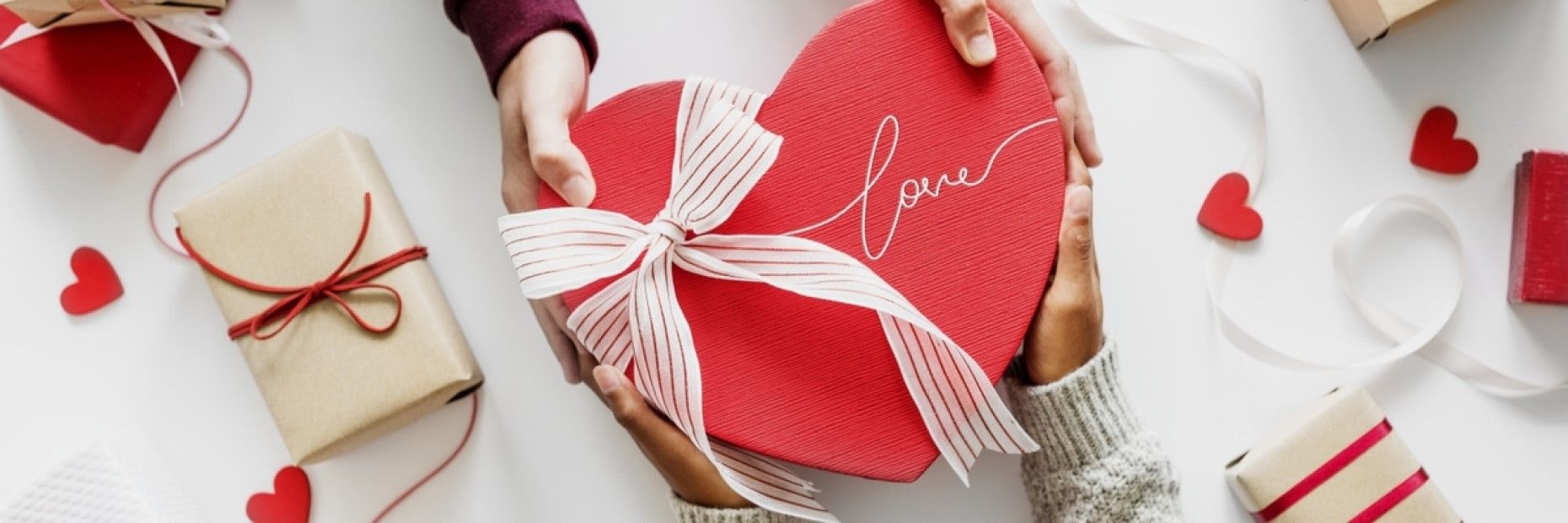 Top 5 Valentines Day gifts for him