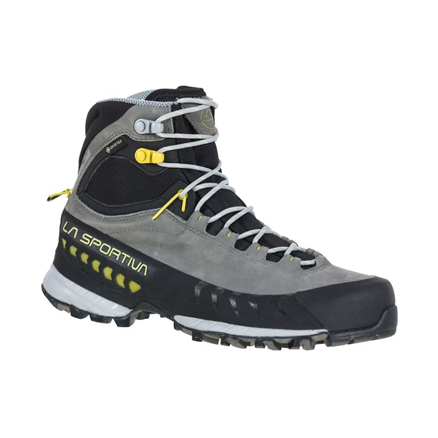 Hiking & Tramping Boots