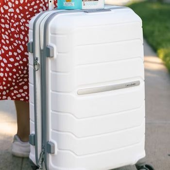 White Samsonite Oc2lite Suitcase